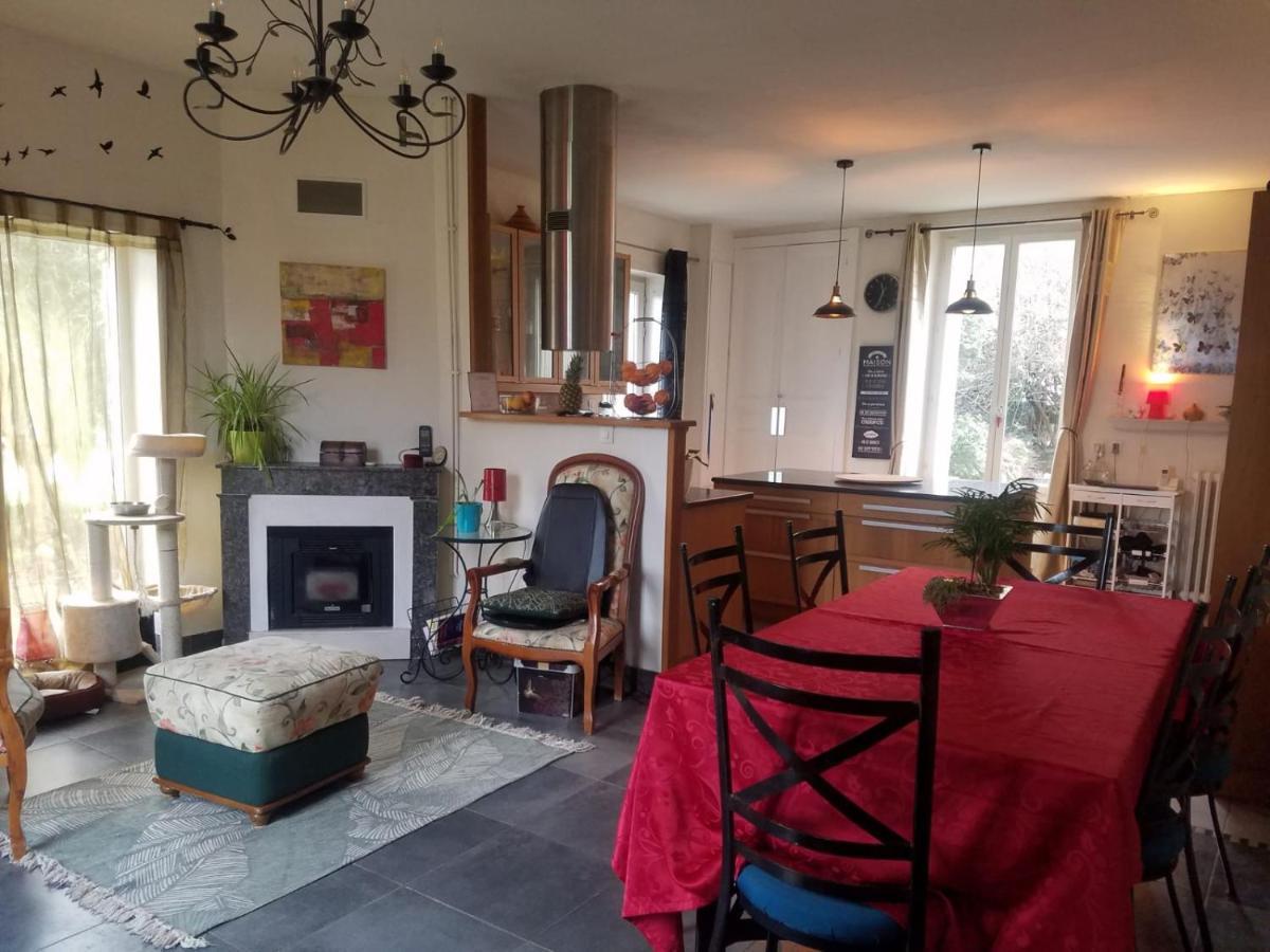 Villa De Souza Bouille-Loretz Bagian luar foto